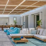 Lampsi - Spacious & Modern Villa *