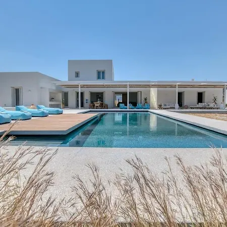 Lampsi - Spacious & Modern Villa