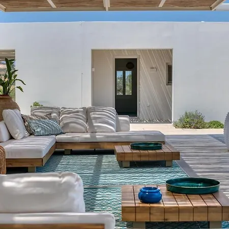 Villa Lampsi - Spacious & Modern Isterni (Paros)