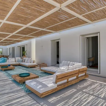 Villa Lampsi - Spacious & Modern