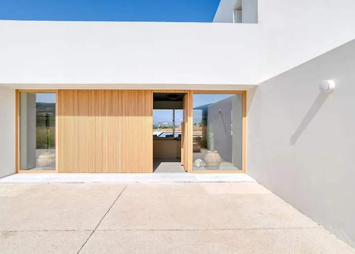 Lampsi - Spacious & Modern