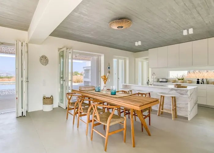 Lampsi - Spacious & Modern Βίλα