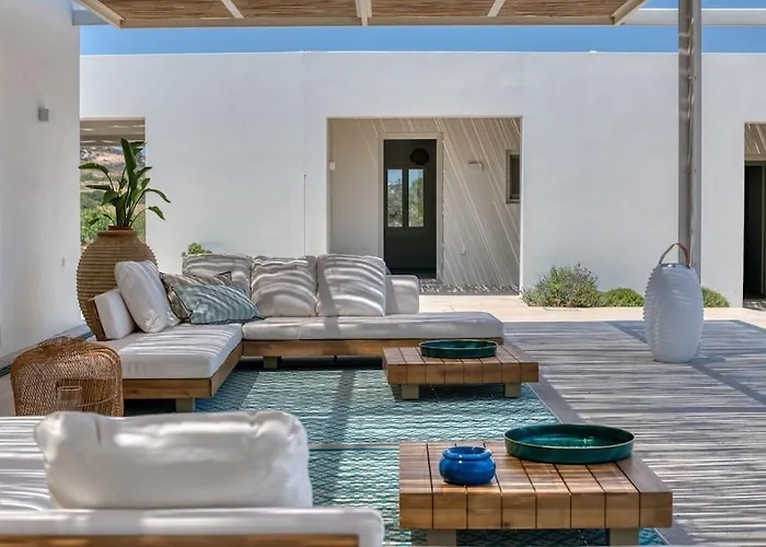 Βίλα Lampsi - Spacious & Modern Isterni (Paros)