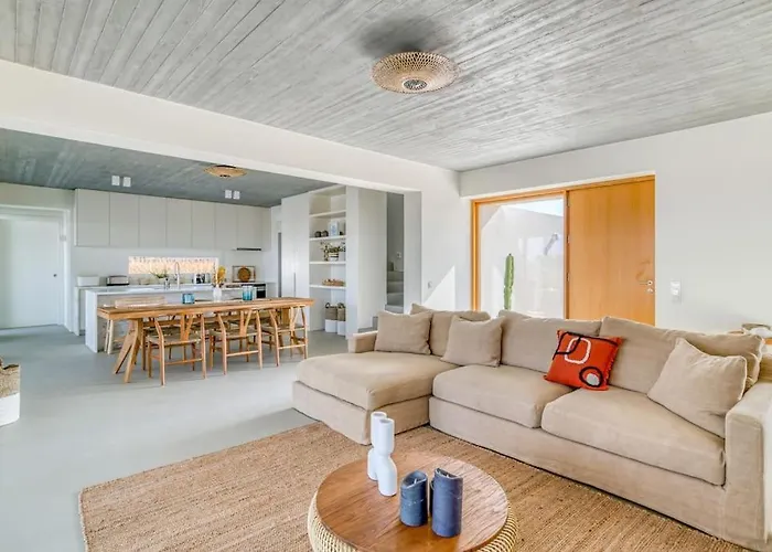 Lampsi - Spacious & Modern Βίλα *